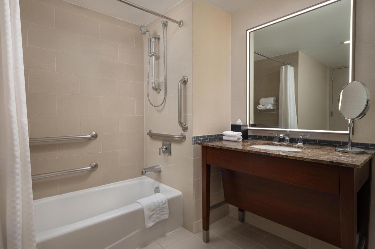 Hotel The Westin Reston Heights Extérieur photo